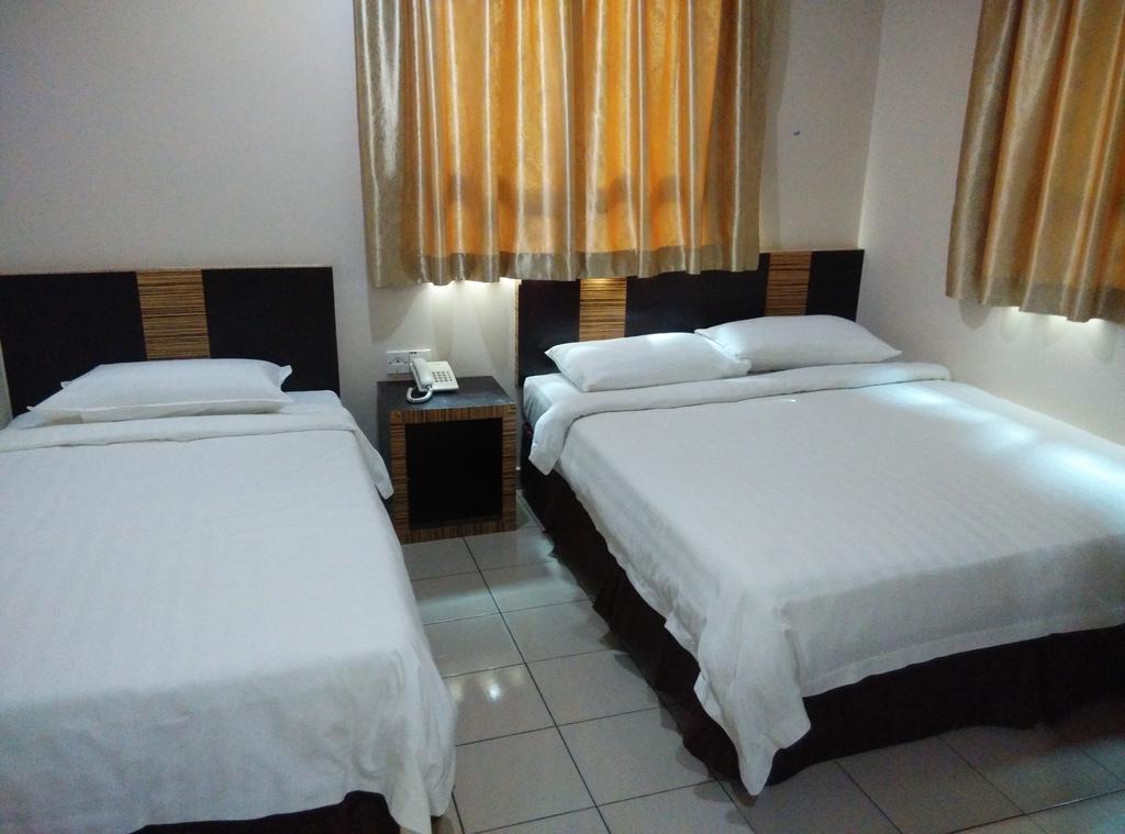 Hotel Traveller Kota Kinabalu Exterior foto