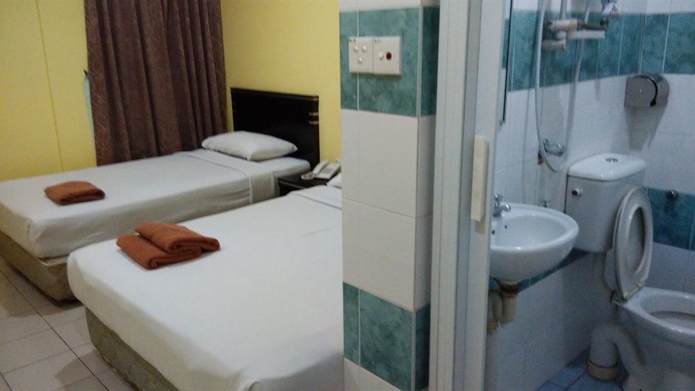 Hotel Traveller Kota Kinabalu Exterior foto