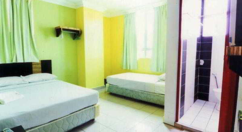 Hotel Traveller Kota Kinabalu Exterior foto